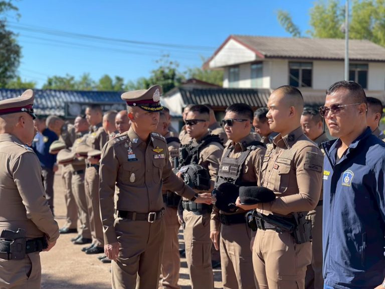 เข้าแถวเคารพธงชาติและอบรมข้าราชการตำรวจในสังกัด เรื่อง ส่งเสริมคุณธรรมจริยธรรมและจรรยาบรรณข้าราชการตำรวจ
